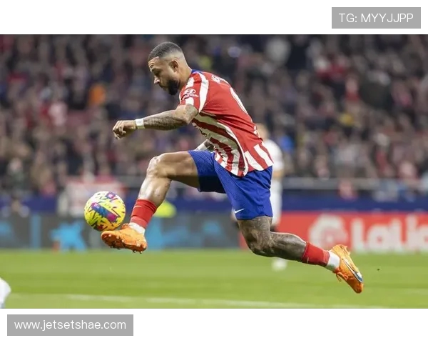 马卡:因马竞比赛错判影响 富埃尔特斯被撤换出皇马比赛 马卡:因马竞比赛错判影响 富埃尔特斯被撤换出皇马比赛