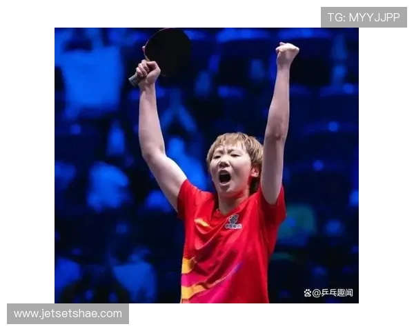 王曼昱勇夺中国大满贯双冠王高举冠军奖杯闪耀赛场再创乒坛辉煌 王曼昱勇夺中国大满贯双冠王高举冠军奖杯闪耀赛场再创乒坛辉煌